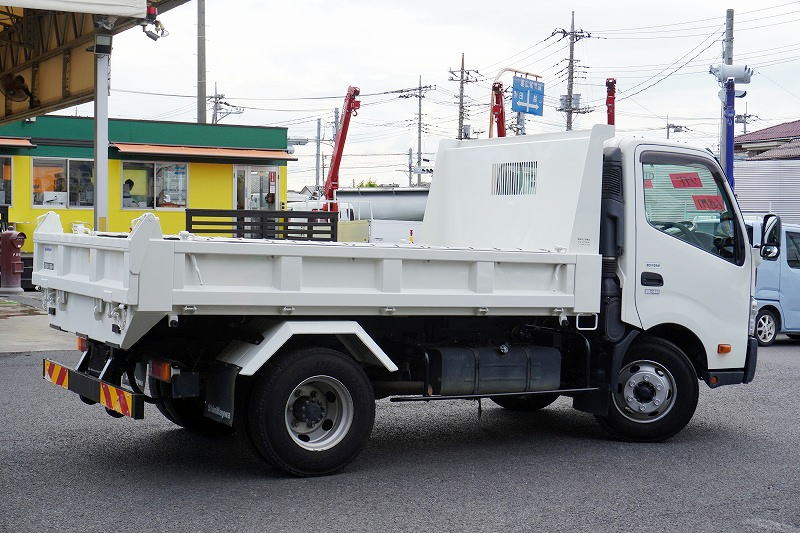 デュトロ　「ワイド」　強化　ローダーダンプ　新明和製　三方開　積載３６５０ｋｇ　手動コボレーン　スライド用ラジコン　ダンプピン　左電格ミラー　ＥＴＣ　６速ＭＴ！6