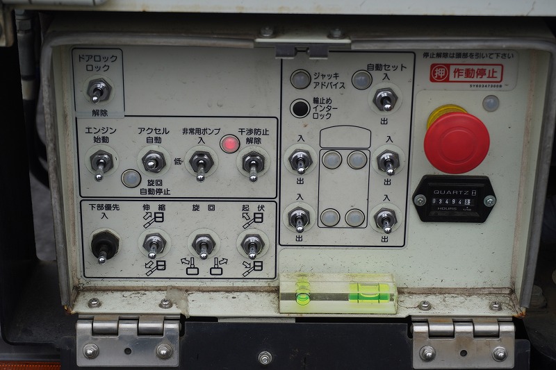 キャンター　高所作業車　アイチ製（ＳＢ１０Ａ）　最大地上高９．７ｍ　ＦＲＰバケット　バケット積載荷重２００ｋｇ　積載３００ｋｇ　工具入れ　ジョイスティックタイプ　アワーメーター：３４９６ｈ　左電格ミラー　バックカメラ　社外ナビ　フォグランプ　キーレス　通信工事仕様！ＡＴ車！28