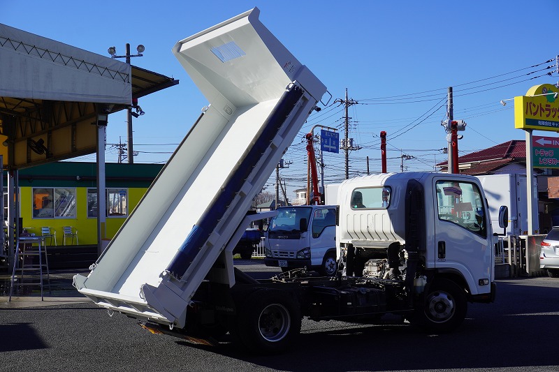 エルフ　「ワイド」　強化　ローダーダンプ　新明和製　三方開　積載３８００ｋｇ　手動コボレーン　スライド用ラジコン　ダンプピン　坂道発進補助　ＥＴＣ　６速ＭＴ！30