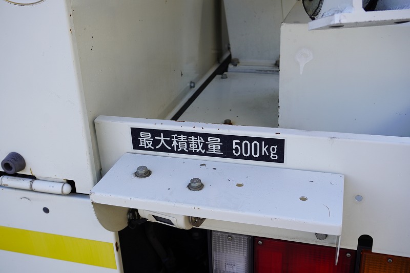 エルフ　高所作業車　アイチ製（ＳＥ０８Ｃ）　積載５００ｋｇ　最大地上高８ｍ　ＦＲＰバケット　先端屈折アーム　ジャッキ自動張り出し　バケット積載荷重２００ｋｇ　ジョイスティックタイプ　アワーメーター：９７７ｈ　バックカメラ　左電格ミラー　通信工事仕様！ＡＴ車！17