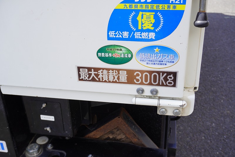 キャンター　高所作業車　アイチ製（ＳＢ１０Ａ）　最大地上高９．７ｍ　ＦＲＰバケット　バケット積載荷重２００ｋｇ　積載３００ｋｇ　工具入れ　ジョイスティックタイプ　アワーメーター：３２０８ｈ　左電格ミラー　社外ナビ　フルセグＴＶ　バックカメラ　フォグランプ　通信工事仕様！ＡＴ車！17