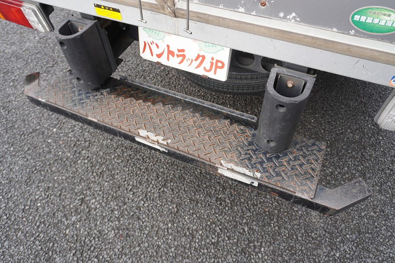 ダイナ　１０尺　アルミバン　積載２０００ｋｇ　サイドドア　ラッシング２段　荷台ステンレス張り　導風板　９０度ストッパー　両側電格ミラー　ミラーヒーター　バックカメラ　社外ナビ　ＥＴＣ　スマートキー　フォグランプ　衝突軽減ブレーキ　車線逸脱警報　全高３ｍ未満！ＡＴ車！車検「Ｒ６年２月まで！」23