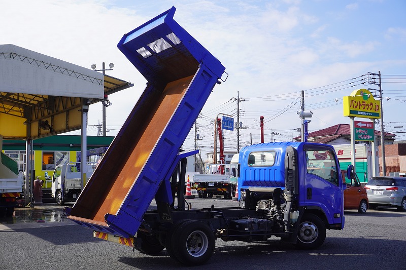 エルフ　「ワイド」　強化ダンプ　新明和製　積載４０００ｋｇ　三方開　ダンプピン　左電格ミラー　坂道発進補助　フォグランプ　６速ＭＴ！22