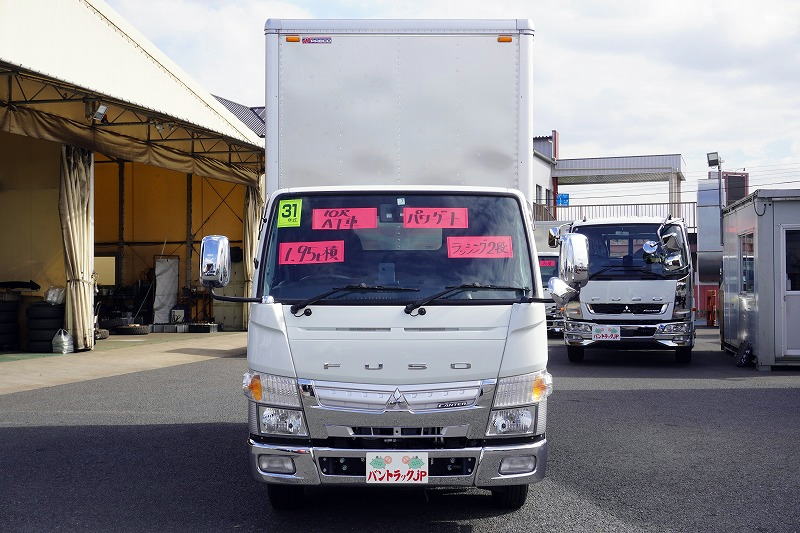 キャンター　１０尺　アルミバン　積載１９５０ｋｇ　高箱　サイドドア　跳ね上げ式　垂直パワーゲート　ラッシング２段　バックカメラ　ＥＴＣ　社外ナビ　左電格ミラー　フォグランプ　車線逸脱警報　キーレス　メッキパーツ　内寸高２．３３ｍ　全低床　ＡＴ車！準中型（５トン限定）免許対応！0