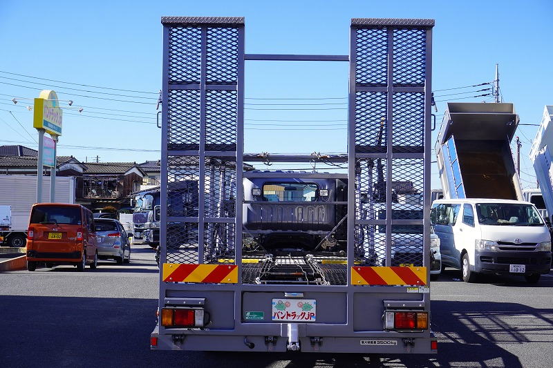 エルフ　「カスタム　ワイド」　キャリアカー　２台積　花見台製　積載３５００ｋｇ　ラジコン　ウインチ　油圧リアゲート　両側電格ミラー　ミラーヒーター　坂道発進補助　ＥＴＣ２．０　オートエアコン　スマートキー　フォグランプ　６速ＭＴ！高年式！低走行！！2