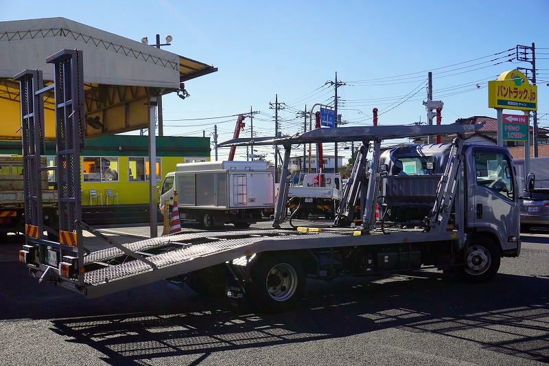 エルフ　「カスタム　ワイド」　キャリアカー　２台積　花見台製　積載３５００ｋｇ　ラジコン　ウインチ　油圧リアゲート　両側電格ミラー　ミラーヒーター　坂道発進補助　ＥＴＣ２．０　オートエアコン　スマートキー　フォグランプ　６速ＭＴ！高年式！低走行！！6