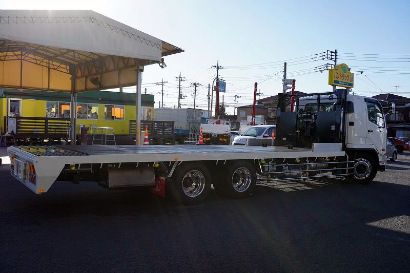 （未使用）　ファイター　大型　３軸　２デフ　リーフサス　「ベッド付」　積載１１３００ｋｇ　タダノ製　ハイジャッキ　重機運搬車　ウインチ　７．２ｍ長　床下アユミ板入れ＆アユミ板付き　スタンション穴　アルミホイール　ステンレスサイドバンパー　メッキパーツ　６速ＭＴ！　車検「Ｒ６年１１月まで！」6