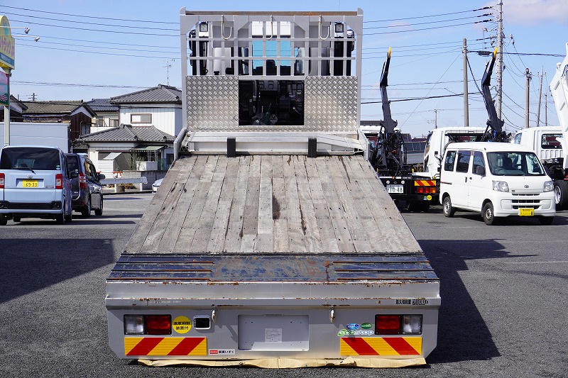 フォワード　増トン　「標準幅　ベッド付き」　重機運搬車　積載７１００ｋｇ　５．１ｍ長　タダノ製　ハイジャッキ　ウインチ　ラジコン　鳥居ラダー＆一部シマ板張り＆Ｊフック＆左右工具箱　アユミ板掛け＆アユミ板付き　スタンション穴　ＬＥＤヘッドライト　オートエアコン　ミラーヒーター　ＥＴＣ２．０　坂道発進補助　６速ＭＴ！高年式！低走行！！14