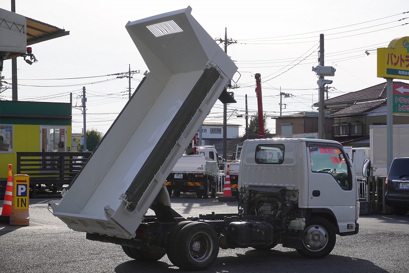 エルフ　強化ダンプ　極東製　積載３０００ｋｇ　三方開　手動コボレーン　ダンプピン　アユミ板掛け　ＥＴＣ　ＡＴ車！23