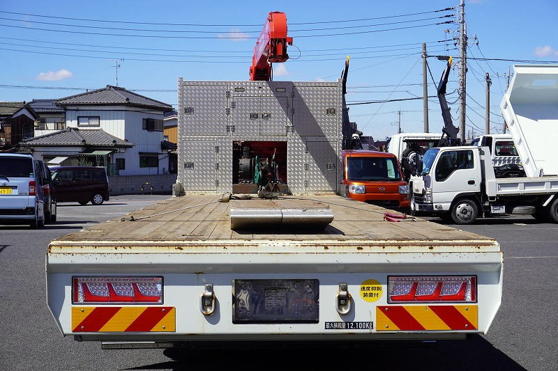 スーパーグレート　大型　四軸　リーフサス　４段セルフクレーン　古河ユニック製　積載１２１００ｋｇ　ハイジャッキ　造りボディー　ラジコン　フックイン　２．９３ｔ吊　ウインチ　アユミ板付き　鳥居埋込式工具入れ＆作業灯　メッキホイールライナー　社外テール　メッキパーツ　回送仕様　ＡＴ車！　車検「Ｒ７年３月まで！」2