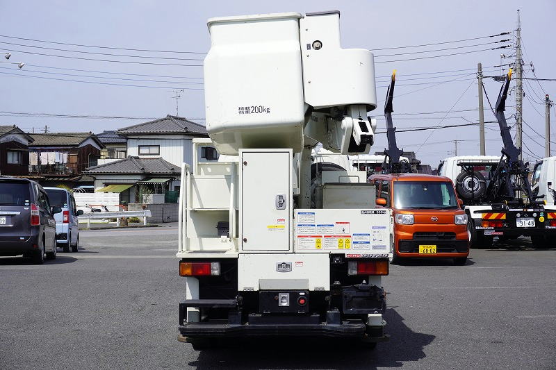 デュトロ　高所作業車　タダノ製（ＡＴ－１００ＴＴＥ）　最大地上高９．９ｍ　ＦＲＰバケット　バケット積載荷重２００ｋｇ　積載３００ｋｇ　工具入れ　ブーム自動格納　ジョイスティックタイプ　アワーメーター：１５４０ｈ　社外ナビ　フォグランプ　電気工事仕様！ＡＴ車！2