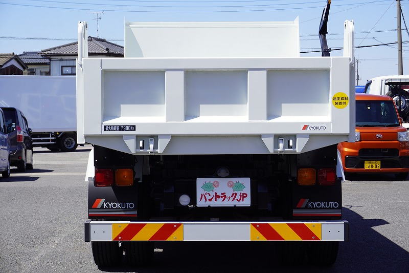 （未使用）　ファイター　増トン　「ベッド付き」　土砂ダンプ　極東製　積載７９００ｋｇ　一方開　角底　オートエアコン　フォグランプ　坂道発進補助　衝突軽減ブレーキ　車線逸脱警報　６速ＭＴ！車検「Ｒ７年４月まで！」2