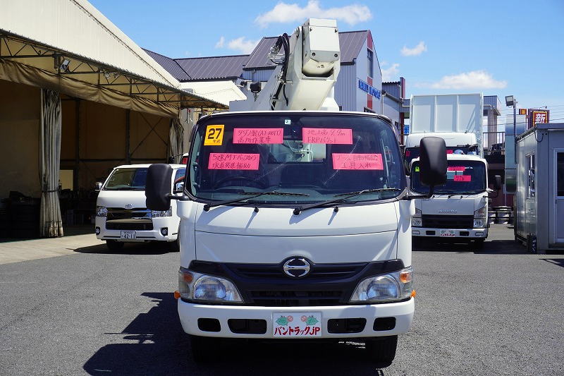 デュトロ　高所作業車　タダノ製（ＡＴ－１００ＴＴ）　最大地上高９．９ｍ　ＦＲＰバケット　バケット積載荷重２００ｋｇ　積載５００ｋｇ　工具入れ　ブーム自動格納　ジョイスティックタイプ　バックカメラ　坂道発進補助　電動パーキングブレーキ　アワーメーター：２３２６ｈ　通信工事仕様！５速ＭＴ！0