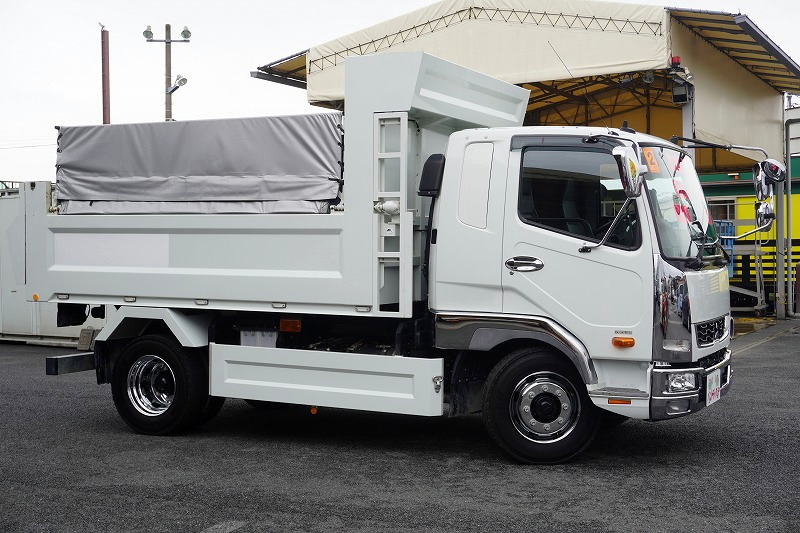 ファイター　増トン　「ベッド付き」　土砂ダンプ　新明和製　一方開　積載６９００ｋｇ　電動コボレーン　舟底　鳥居シートデッキ＆ラダー　造りボディー　砂切り　メッキホイール　ＥＴＣ　オートエアコン　坂道発進補助　メッキパーツ　６速ＭＴ！車検「Ｒ６年９月まで！」4