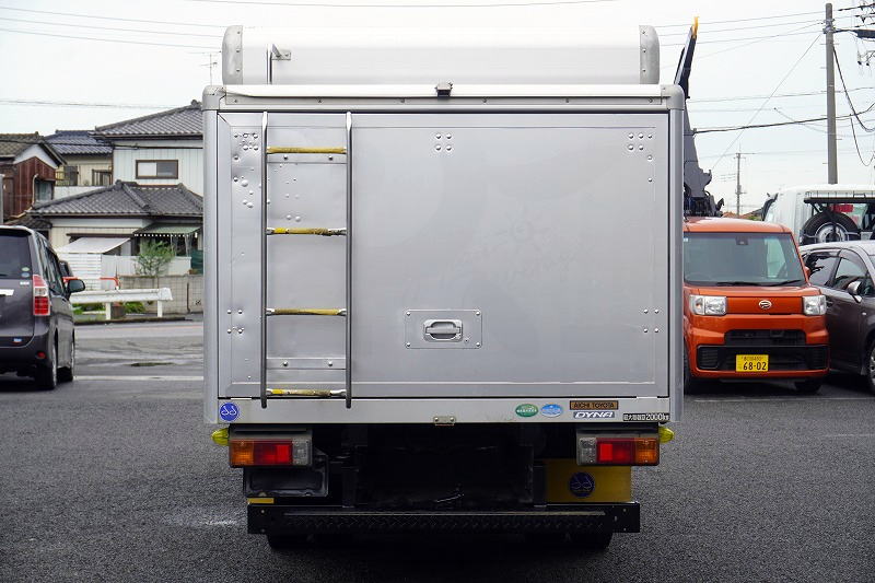 ダイナ　「標準幅　ロング」　ボトルカー　積載２０００ｋｇ　須河車体製　箱上キャリア付き　ラダー　床下台車入れ　金庫　バックカメラ　フォグランプ　ワンオーナー！ＡＴ車！準中型（５トン限定）免許対応！2