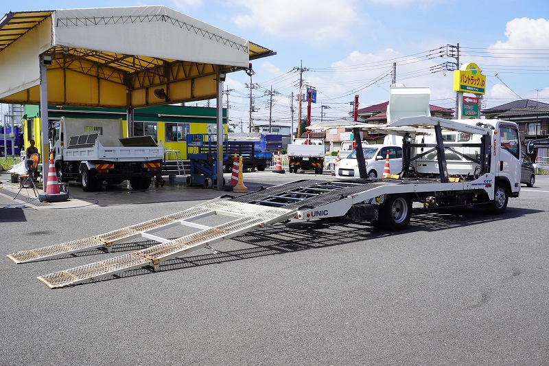 エルフ　「ワイド超ロング」　キャリアカー　２台積　積載３５００ｋｇ　古河ユニック製　ラジコン　ウインチ　油圧リアゲート　左電格ミラー　坂道発進補助　ＥＴＣ　フォグランプ　６速ＭＴ！19