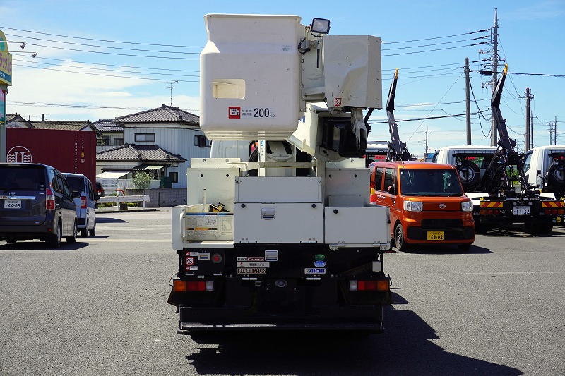 キャンター　高所作業車　アイチ製（ＳＢ１０Ａ）　最大地上高９．７ｍ　ＦＲＰバケット　バケット積載荷重２００ｋｇ　積載２５０ｋｇ　工具入れ　ジョイスティックタイプ　アワーメーター：２６２６ｈ　左電格ミラー　社外ナビ　ワンセグＴＶ　バックカメラ　ＥＴＣ２．０　フォグランプ　通信工事仕様！ＡＴ車！　ＢＰ2