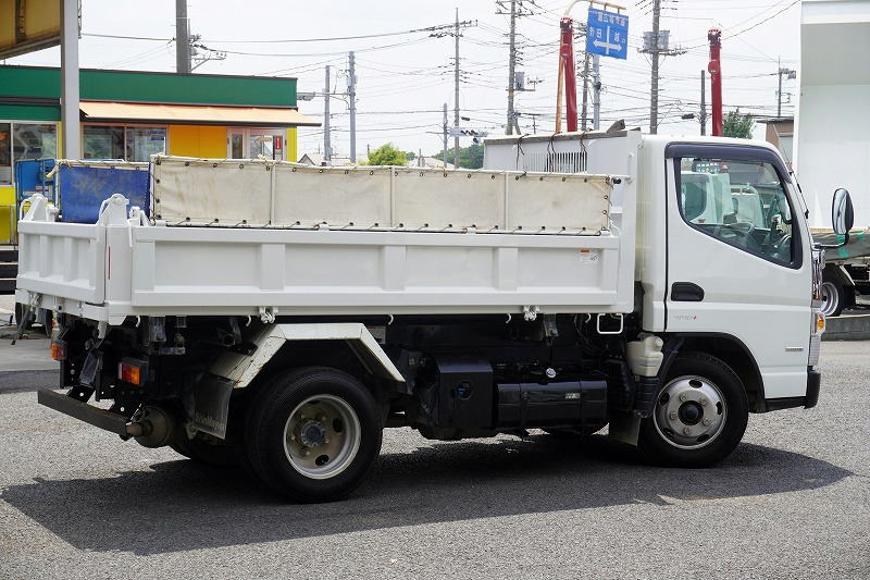 キャンター　カスタム　強化　三転ダンプ　新明和製　積載２９５０ｋｇ　三方開　手動コボレーン　ダンプピン　鳥居アングル補強　アユミ板掛け　ＥＴＣ　左電格ミラー　フォグランプ　メッキパーツ　衝突軽減ブレーキ　車線逸脱警報　ＡＴ車！車検「Ｒ６年１２月まで！」6