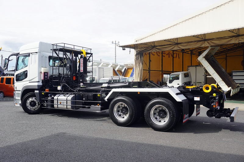 （未使用）　スーパーグレート　大型　「ハイルーフ」　三軸　フックロール　極東製　積載１０４００ｋｇ　ツインシリンダー　キャブバックステップ　網工具入れ　メッキパーツ　アルミホイール　ＬＥＤヘッドライト　ＥＴＣ２．０　可動式リアバンパー　キーレス　燃料タンク３００Ｌ　７速ＭＴ！5