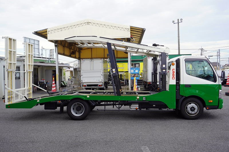 デュトロ　「ワイド超ロング」　キャリアカー　２台積　積載３４００ｋｇ　古河ユニック製　ラジコン　ウインチ　油圧リアゲート　坂道発進補助　左電格ミラー　クリアランスソナー　ＬＥＤヘッドライト＆フォグランプ　スマートキー　衝突軽減ブレーキ　車線逸脱警報　電動パーキングブレーキ　６速ＭＴ！3