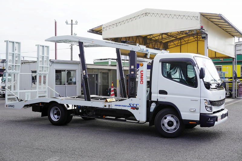 （未使用）　キャンター　「ワイド超ロング」　キャリアカー　２台積　古河ユニック製　積載３５５０ｋｇ　ウインチ　油圧リアゲート　ラジコン　左電格ミラー　ＬＥＤヘッドライト＆フォグランプ　スマートキー　衝突軽減ブレーキ　車線逸脱警報　５速ＭＴ！車検「Ｒ７年１０月まで！」5