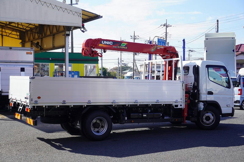 （未使用）　キャンター　「ワイド超ロング」　４段クレーン　積載３４００ｋｇ　アルミブロック　古河ユニック製　ラジコン　フックイン　２．９３ｔ吊　左電格ミラー　ＬＥＤヘッドライト＆フォグランプ　スマートキー　衝突軽減ブレーキ　車線逸脱警報　５速ＭＴ！　車検「Ｒ７年９月まで！」6