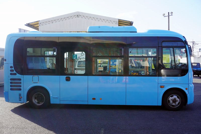 日野　ポンチョ　「ロング」　路線バス　３６人乗り　１２座席　立ち席有り　２ドア　自動ドア　ノンステップ　総輪エアサス　換気扇　車椅子固定器具一基分付き　車椅子用簡易スロープ　電光掲示板　運賃箱　バックカメラ　フォグランプ　ＡＴ車！希少車！！3