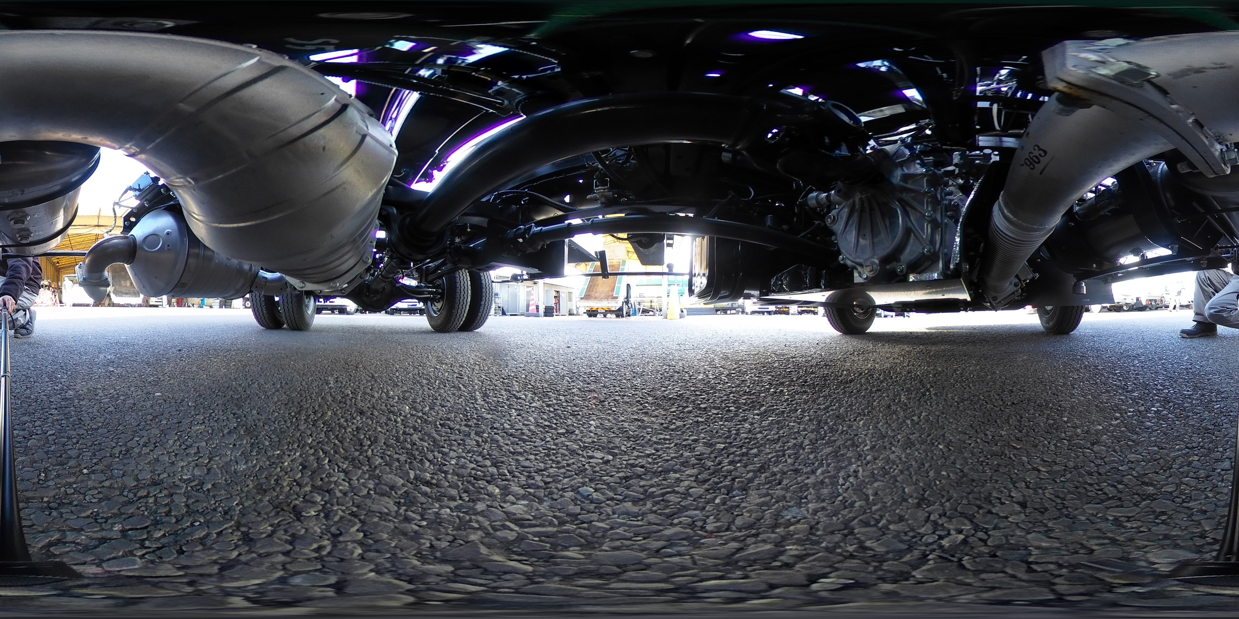 （未使用）　ファイター　４トン　「ベッドレス」　アームロール　新明和製　積載３５００ｋｇ　ツインシリンダー　キャブバックステップ　網工具入れ　オートエアコン　衝突軽減ブレーキ　車線逸脱警報　６速ＭＴ！　車検「Ｒ８年１１月まで！」1