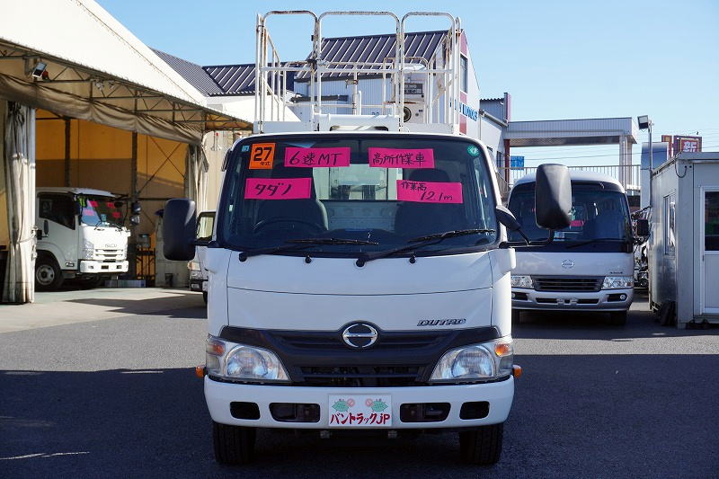 デュトロ　高所作業車　タダノ製（ＡＴ－１２０ＳＲＭ）　スーパーデッキ　重荷重型　最大地上高１１．９ｍ　鉄製バケット　バケット積載荷重１０００ｋｇ　ローラージャッキ　アワーメーター：１３４１ｈ　ブーム自動格納　発電機　左電格ミラー　坂道発進補助　ＥＴＣ　電動パーキングブレーキ　キーレス　低走行！６速ＭＴ！0