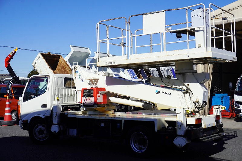 デュトロ　高所作業車　タダノ製（ＡＴ－１２０ＳＲＭ）　スーパーデッキ　重荷重型　最大地上高１１．９ｍ　鉄製バケット　バケット積載荷重１０００ｋｇ　ローラージャッキ　アワーメーター：１３４１ｈ　ブーム自動格納　発電機　左電格ミラー　坂道発進補助　ＥＴＣ　電動パーキングブレーキ　キーレス　低走行！６速ＭＴ！5