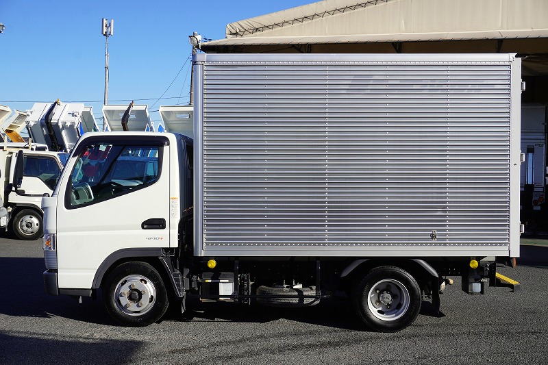 キャンター　１０尺　アルミバン　積載２０００ｋｇ　ラッシング２段　バックカメラ　ＥＴＣ　衝突軽減ブレーキ　車線逸脱警報　パブコ製　全高２．８ｍ以下　ＡＴ車！1