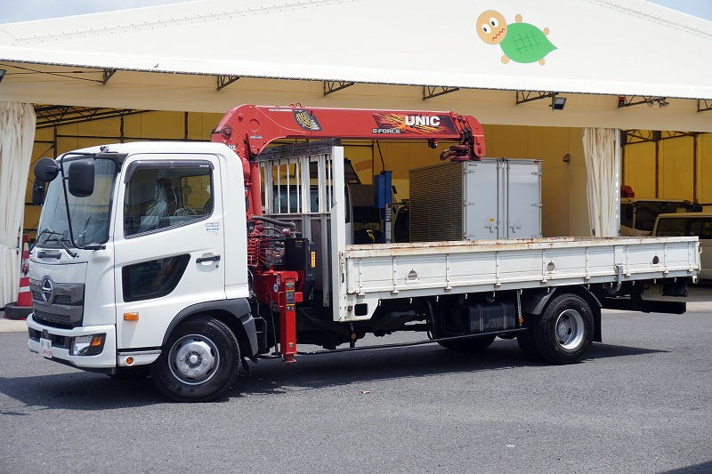 レンジャー　４トン　「標準幅　ベッドレス」　４段クレーン　積載２４５０ｋｇ　古河ユニック製　５．４ｍ長　ラジコン　フックイン　２．９３ｔ吊　セイコーラック　ロープ穴３対　ＥＴＣ　衝突軽減ブレーキ　車線逸脱警報　ＡＴ車！フロント画像