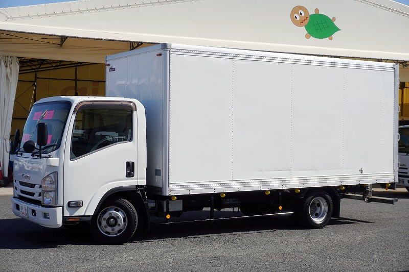 エルフ　「ワイド超ロング」　パネルバン　積載２０００ｋｇ　バックカメラ　ＥＴＣ　左電格ミラー　９０度ストッパー　フォグランプ　日本フルハーフ製　ＡＴ車！フロント画像