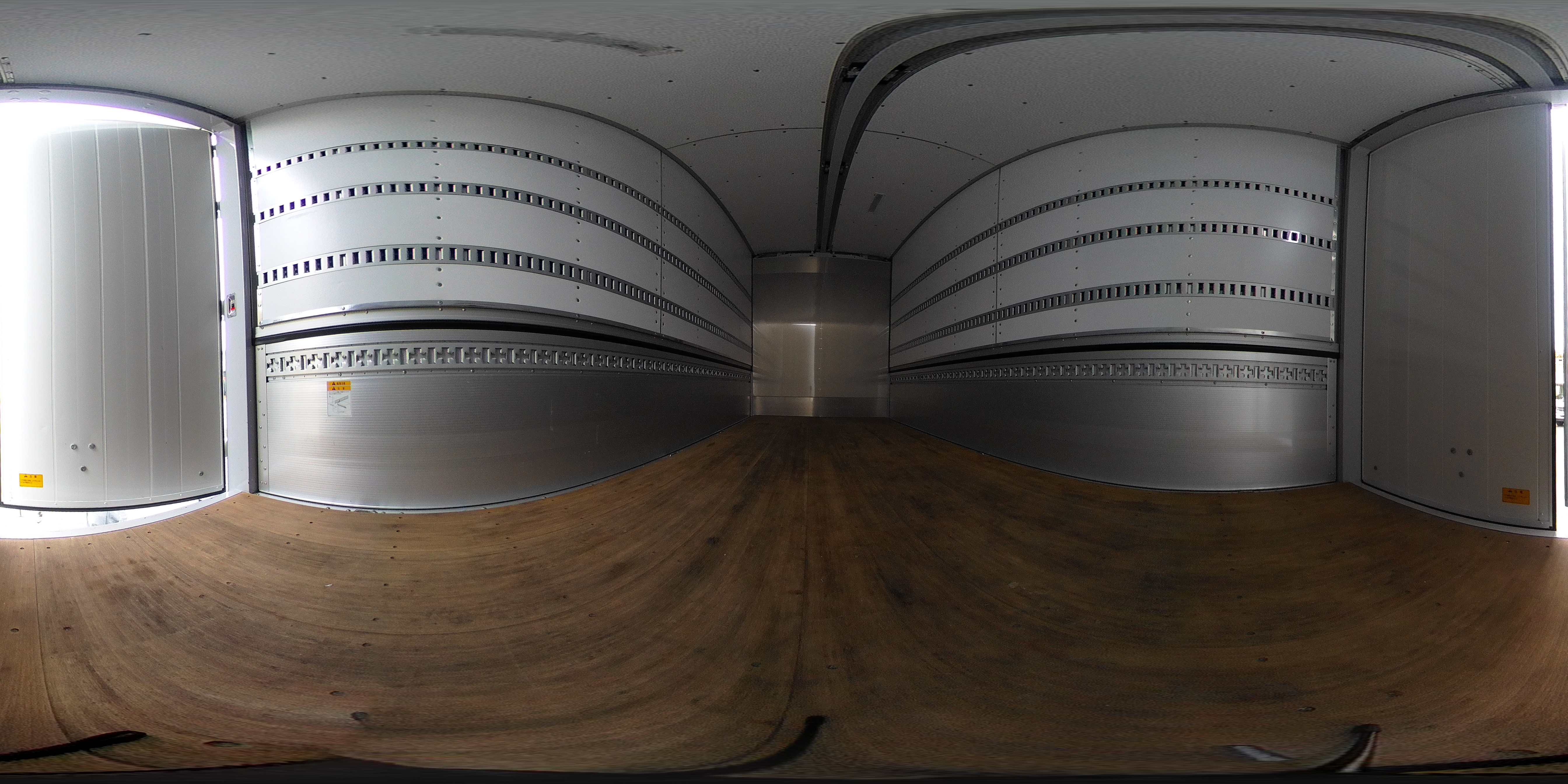 キャンター　「ワイドロング」　アルミウイング　積載２０００ｋｇ　高箱　「内高２．６６ｍ」　ラッシング４段　導風板　落とし込みフック４対　ＬＥＤヘッドライト＆フォグランプ　バックカメラ　ＥＴＣ　左電格ミラー　スマートキー　衝突軽減ブレーキ　車線逸脱警報　パブコ製　５速ＭＴ！2