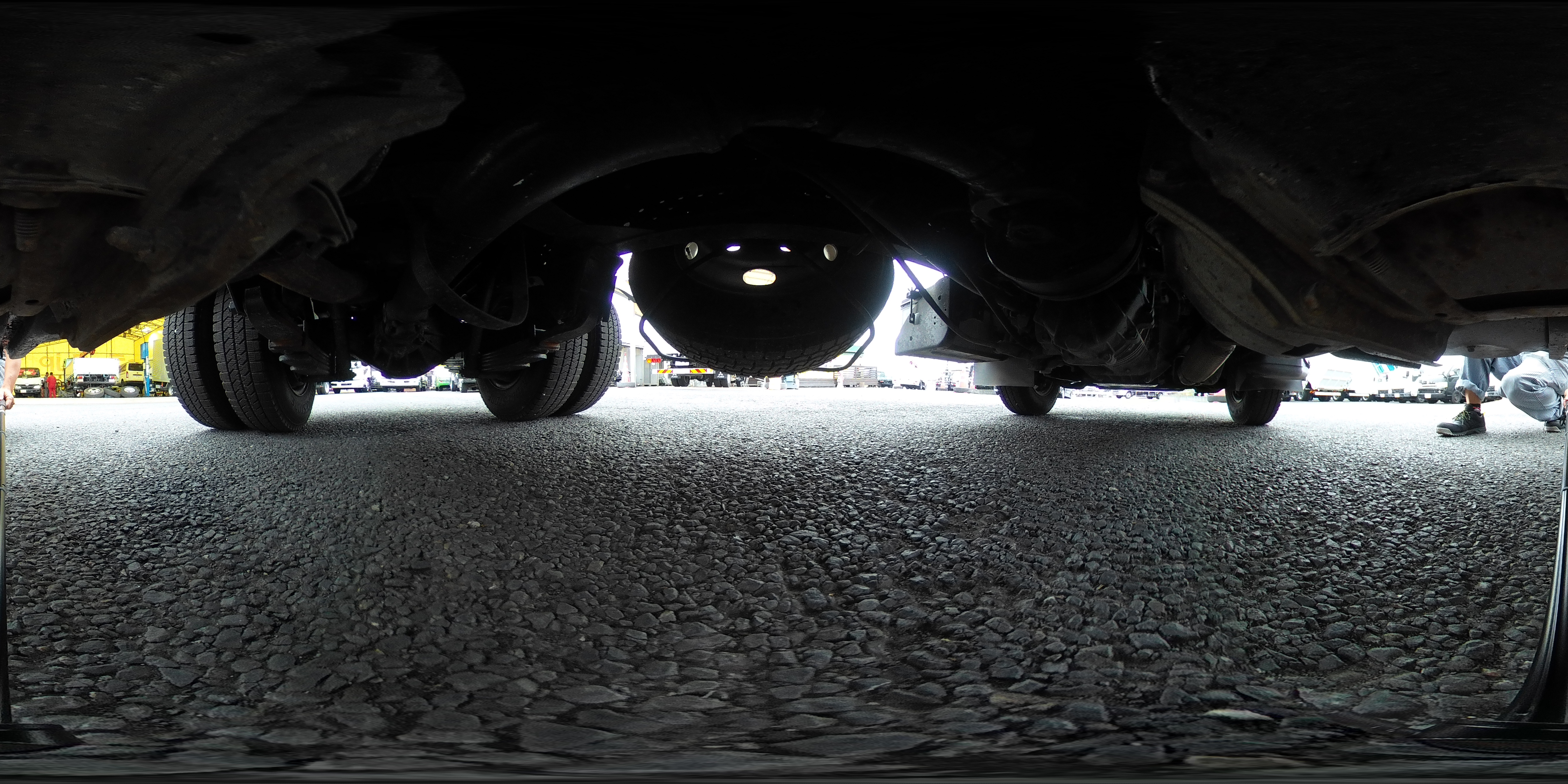 エルフ　強化　三転ダンプ　新明和製　積載２０００ｋｇ　三方開　運転席側アオリ油圧開閉式　リアダンプピン　鳥居アングル補強　左電格ミラー　坂道発進補助　ＥＴＣ　６速ＭＴ！0