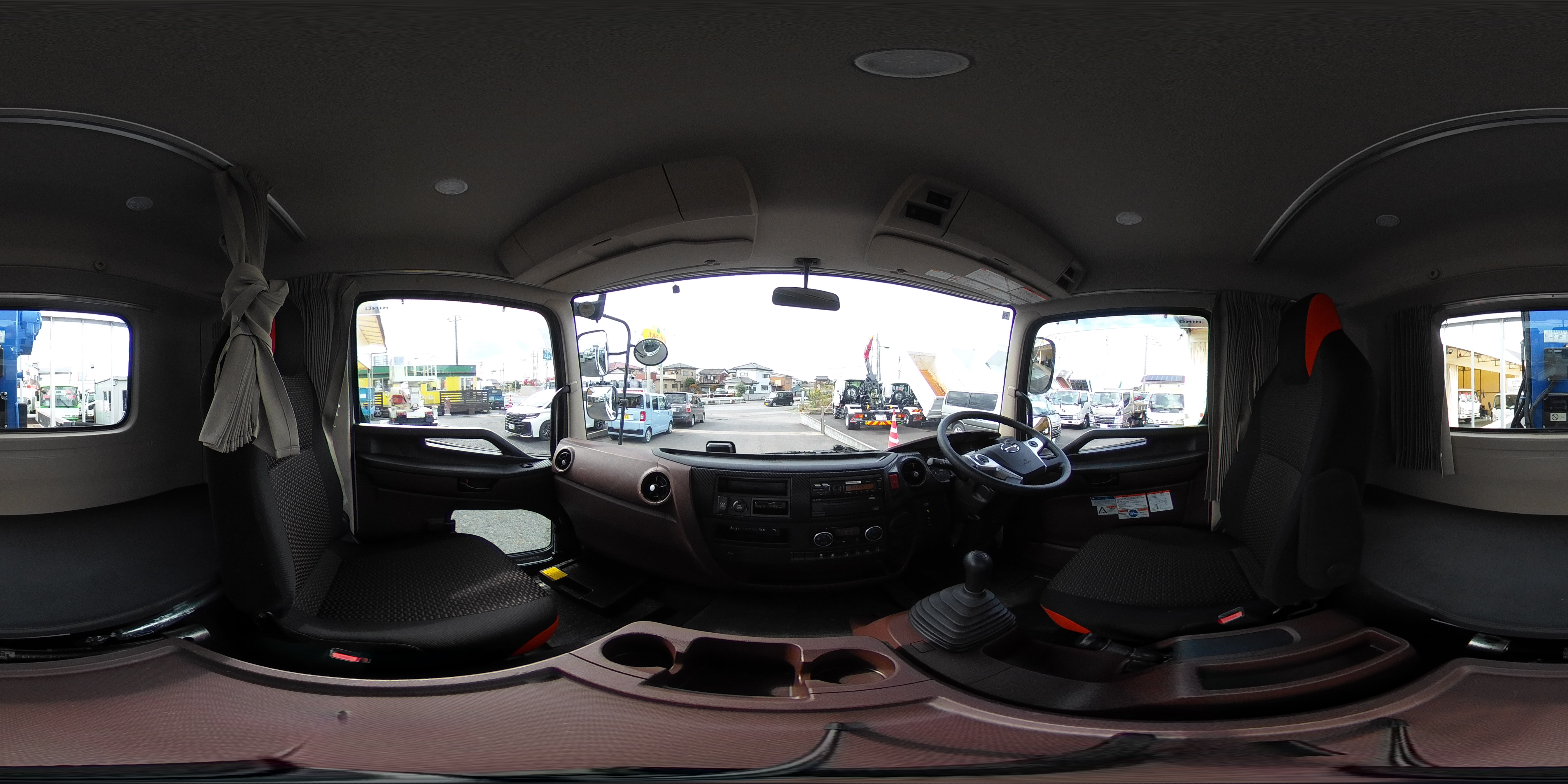 レンジャー　増トン　「標準幅　ベッド付」　４段セルフクレーン　積載７４００ｋｇ　タダノ製　ハイジャッキ　アユミ板掛け　トーヨーボディー　回送仕様　フックイン　ラジコン　２．９３ｔ吊　差し違いアウトリガー　５．４ｍ長　セイコーラック　ロープ穴５対　ＥＴＣ２．０　横根太増し　低走行！６速ＭＴ！0