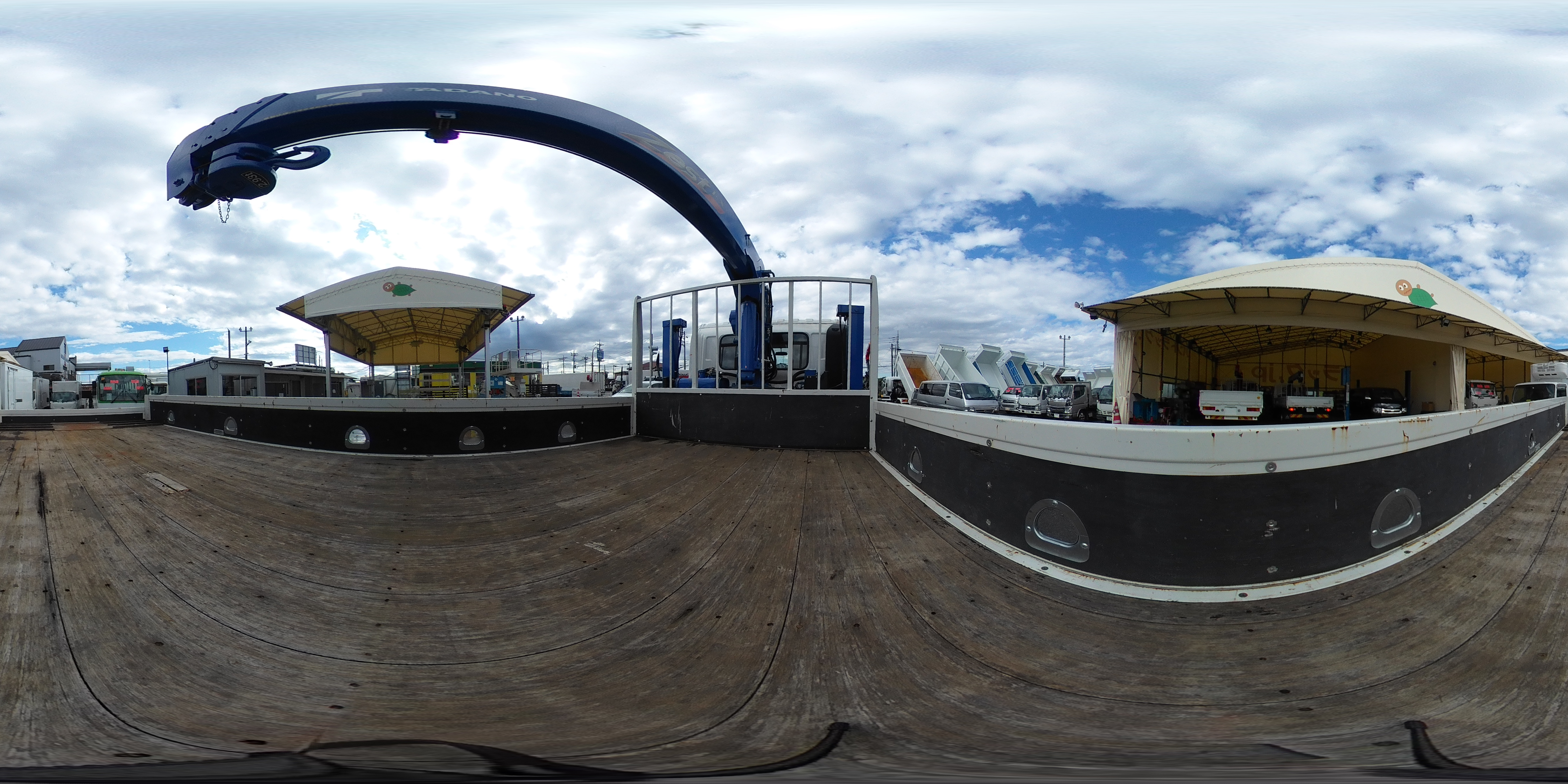 レンジャー　増トン　「標準幅　ベッド付」　４段セルフクレーン　積載７４００ｋｇ　タダノ製　ハイジャッキ　アユミ板掛け　トーヨーボディー　回送仕様　フックイン　ラジコン　２．９３ｔ吊　差し違いアウトリガー　５．４ｍ長　セイコーラック　ロープ穴５対　ＥＴＣ２．０　横根太増し　低走行！６速ＭＴ！2