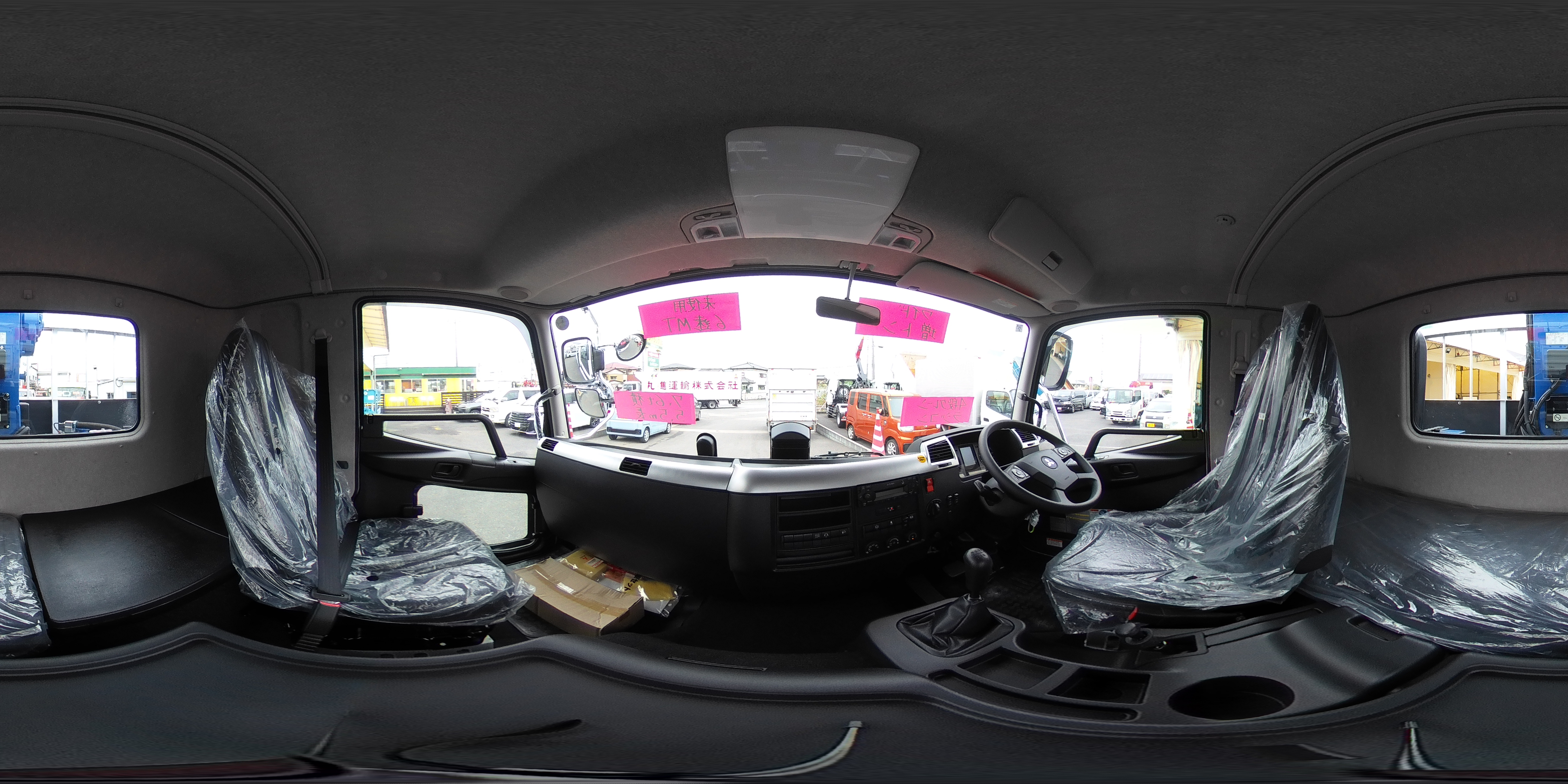 （未使用）　ファイター　増トン　「ワイド　ベッド付き」　４段クレーン　積載７６００ｋｇ　タダノ製　５．５ｍ長　アルミブロック　ラジコン　フックイン　２．９３ｔ吊　差し違いアウトリガー　坂道発進補助　床フック５対　ロープ穴５対　メッキパーツ　衝突軽減ブレーキ　車線逸脱警報　６速ＭＴ！　車検「Ｒ８年２月まで！」1