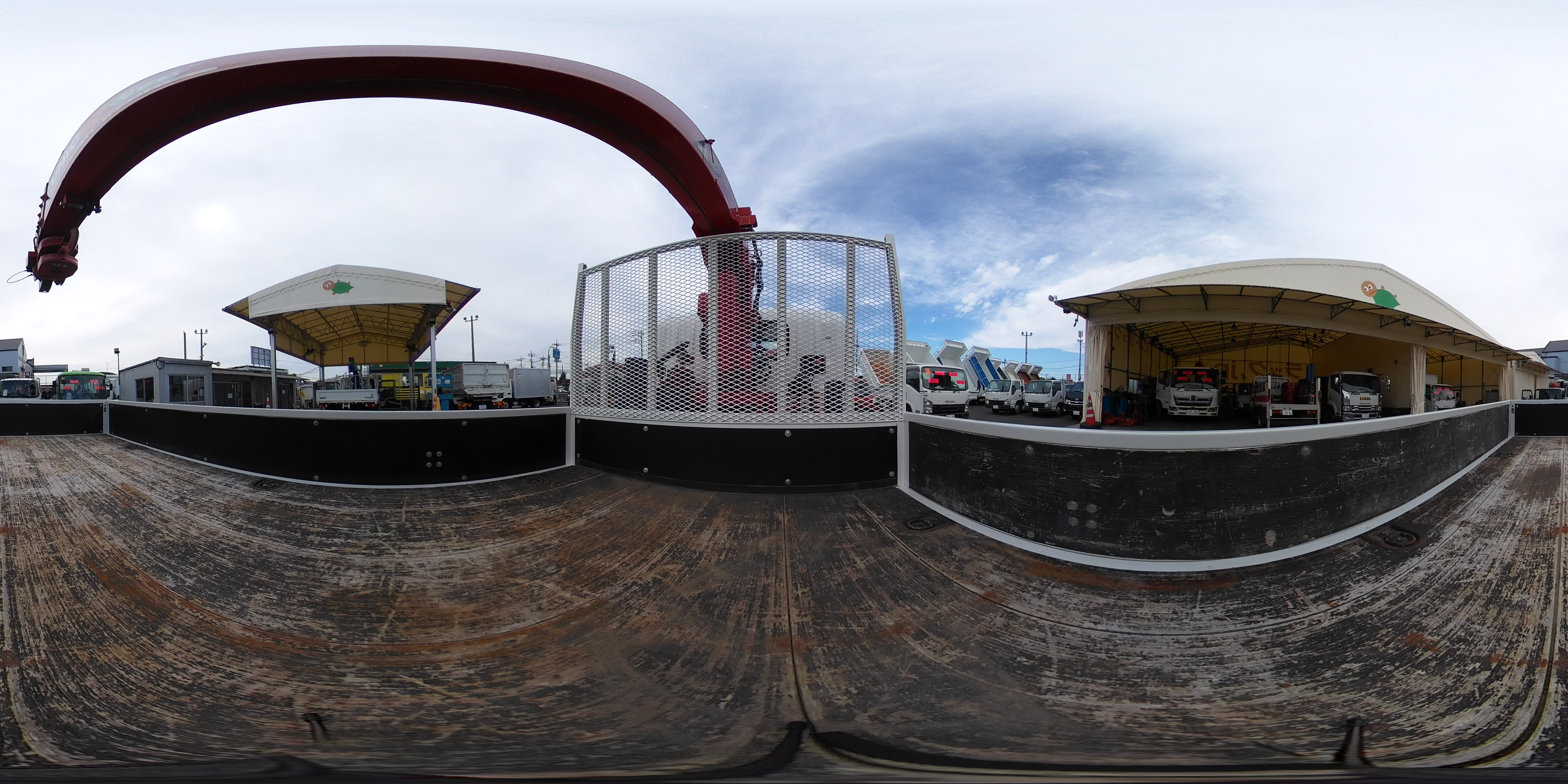 エルフ　「標準幅　ロング」　４段クレーン　積載３０００ｋｇ　古河ユニック製　ラジコン　フックイン　２．９３ｔ吊　セイコーラック　床フック３対　鳥居上部金網張り　左電格ミラー　坂道発進補助　ＥＴＣ　フォグランプ　６速ＭＴ！2