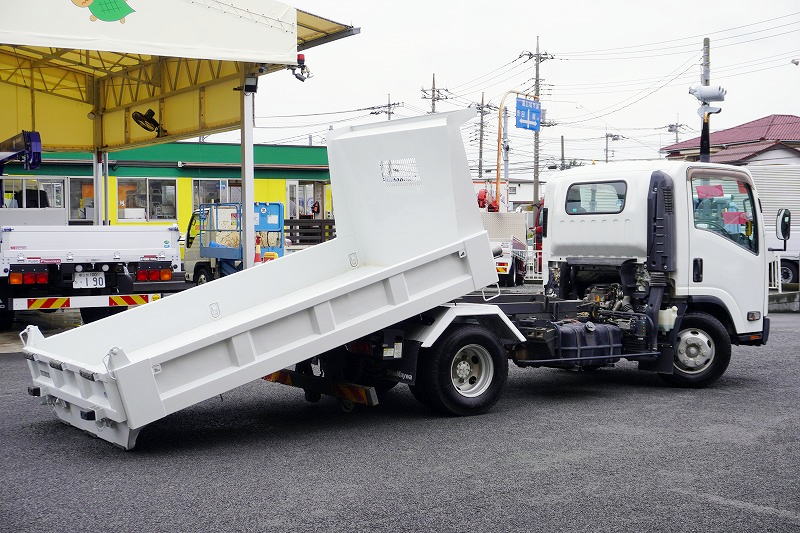 エルフ 「ワイド」 強化 ローダーダンプ 新明和製 一方開 積載3750kg スライド用ラジコン ETC ダンプピン AT車!フロント画像