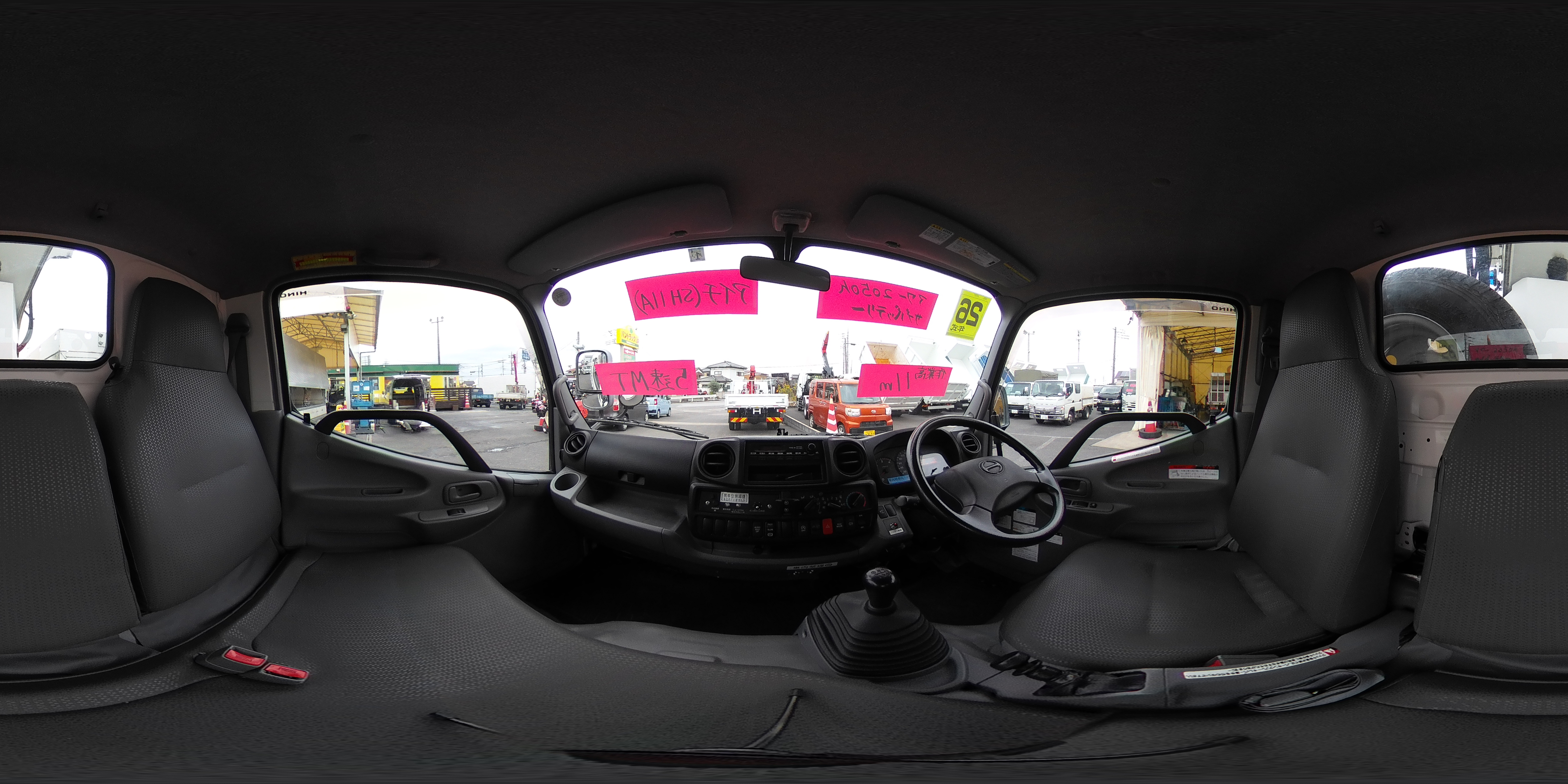 デュトロ　高所作業車　アイチ製（ＳＨ１１Ａ）　最大地上高１１ｍ　ＦＲＰバケット　バケット積載荷重２００ｋｇ　積載４００ｋｇ　工具入れ　ジョイスティックタイプ　ユニットアワーメーター：１５３０ｈ　サブバッテリー　ブーム自動格納　ジャッキ自動張出　左電格ミラー　坂道発進補助　ＥＴＣ　フォグランプ　電動パーキングブレーキ　電気工事仕様！５速ＭＴ！0