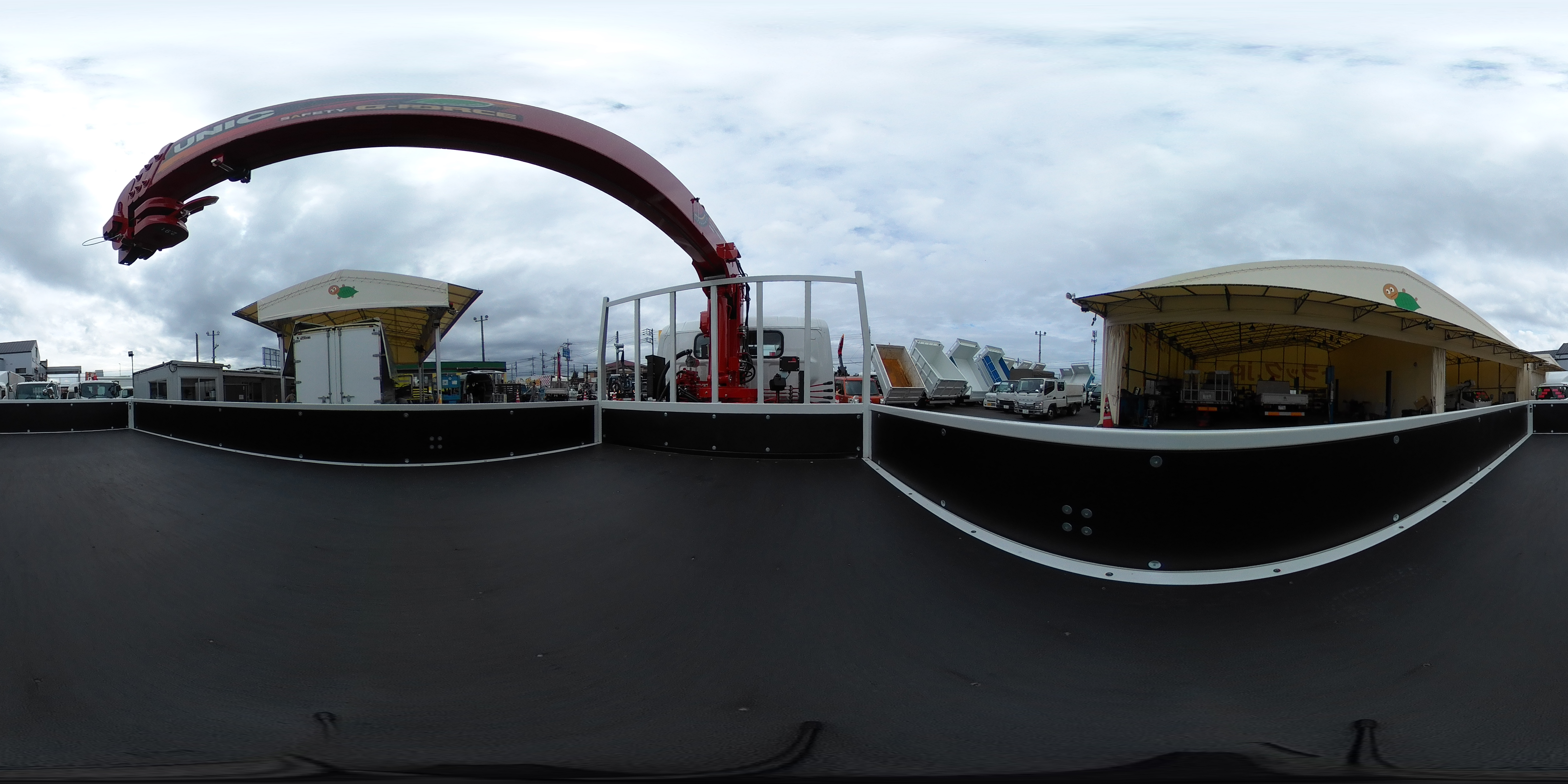 （未使用）　キャンター　「ワイド超ロング」　４段クレーン　積載３３５０ｋｇ　古河ユニック製　ラジコン　フックイン　２．９３ｔ吊　セイコーラック　バックカメラ　ＬＥＤヘッドライト＆ＬＥＤフォグランプ　左電格ミラー　スマートキー　衝突軽減ブレーキ　車線逸脱警報　５速ＭＴ！車検「Ｒ９年７月まで！」2