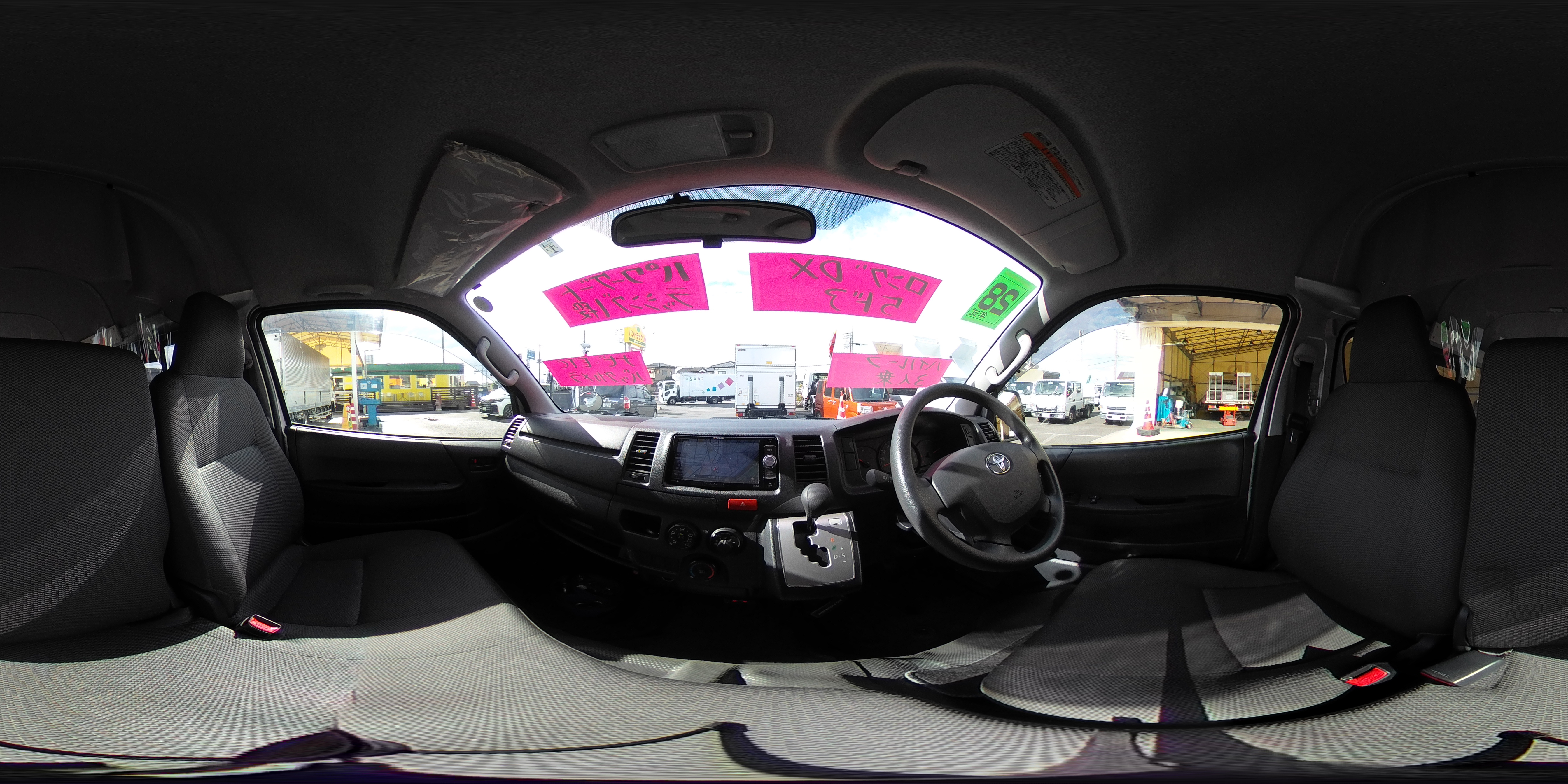 ハイエース　ロング　ＤＸ　５ドア　「ハイルーフ」　ガソリン車　３人乗り　和光工業製パワーゲート　ラッシング１段　荷室加工有り　荷台板張り　バックカメラ　ＥＴＣ　社外ナビ　セパレーターカーテン　低走行！ＡＴ車！1