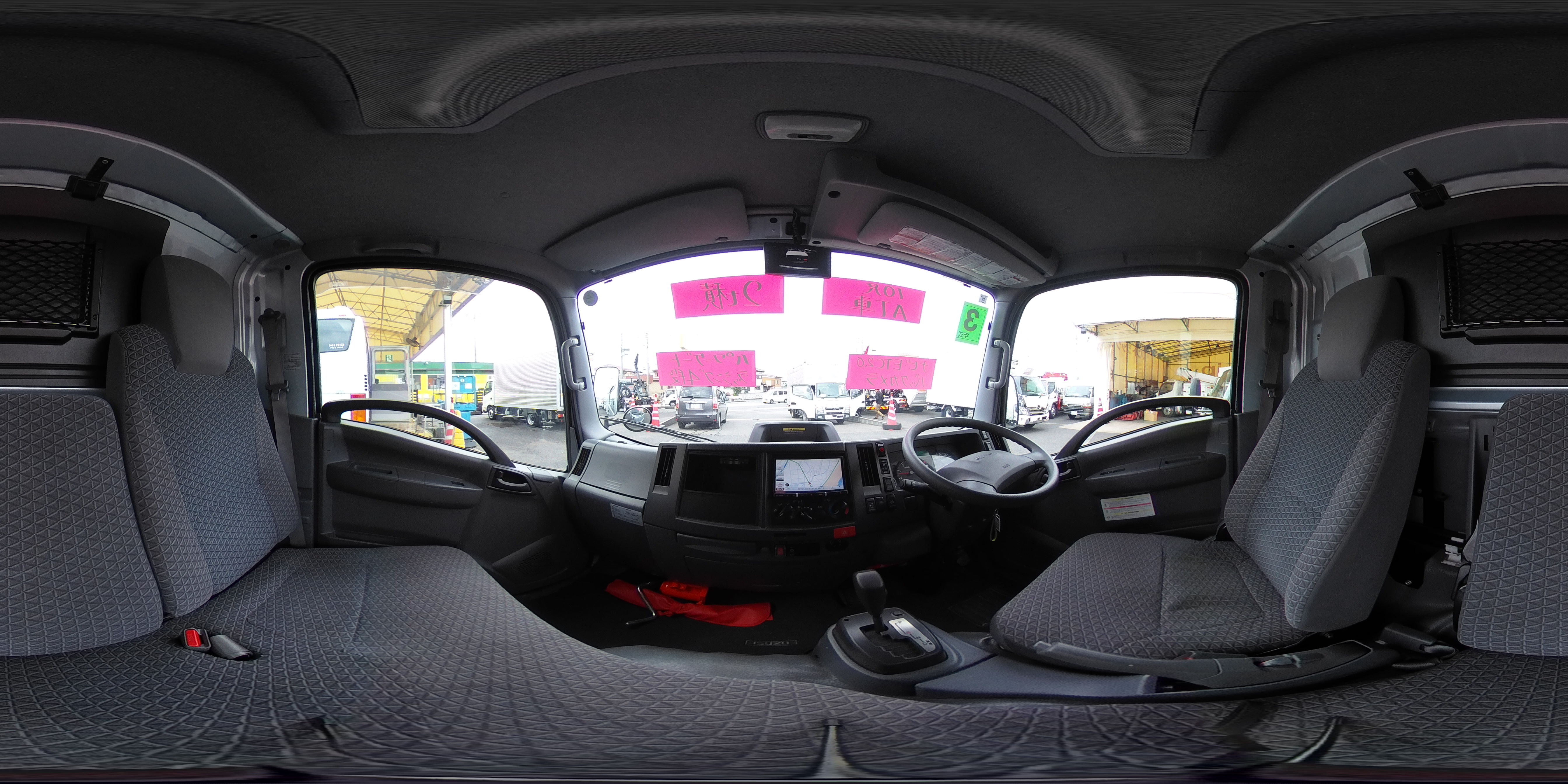 エルフ　１０尺　パネルバン　積載２０００ｋｇ　サイドドア　高箱　跳ね上げ式　垂直パワーゲート　ラッシング４段　床フック　箱ラダー付き　ルーフキャリア　バックカメラ　ＥＴＣ２．０　社外ナビ　フルセグＴＶ　キーレス　左電格ミラー　フォグランプ　衝突軽減ブレーキ　車線逸脱警報　全低床　ＡＴ車！1