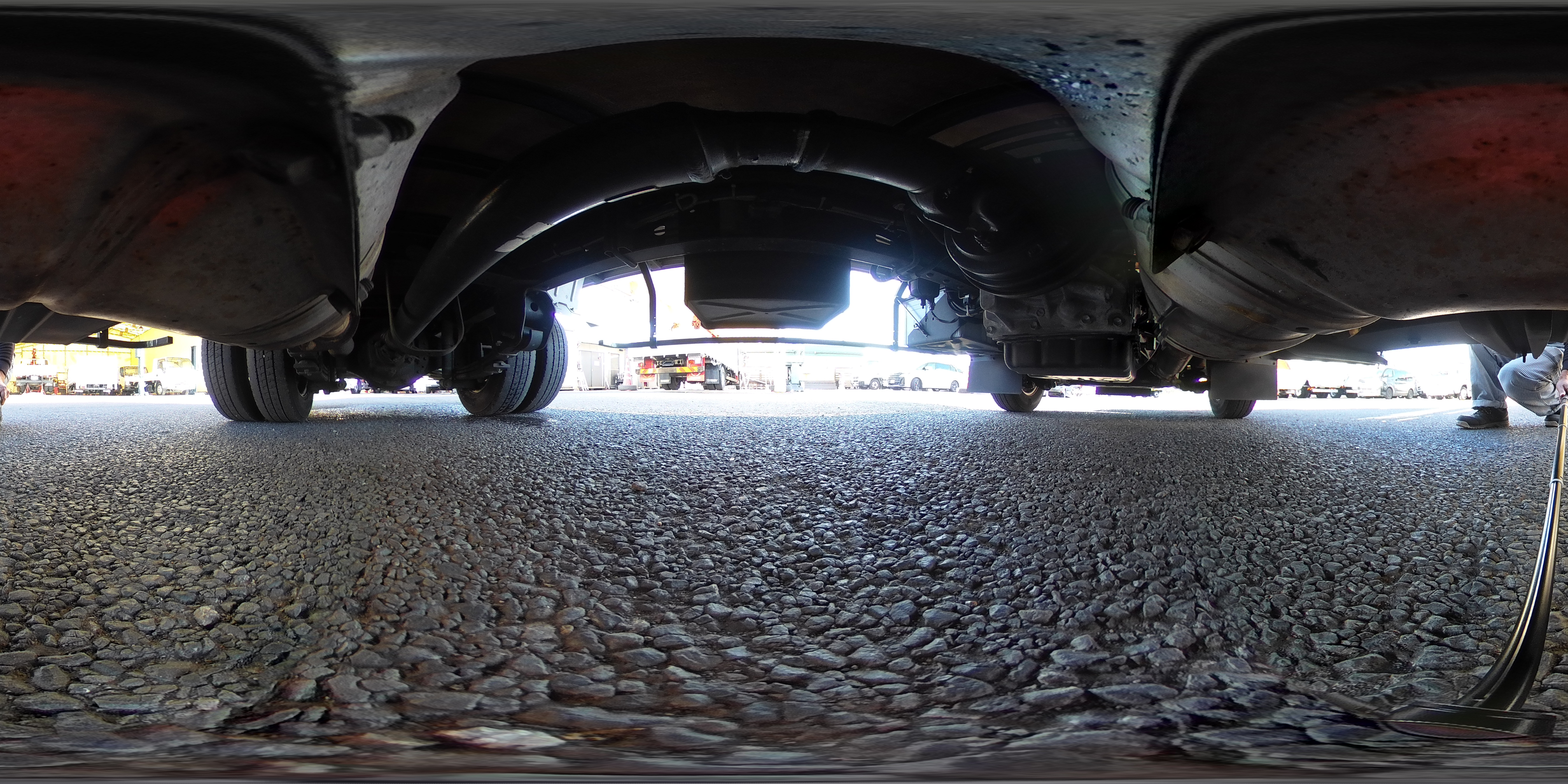 トヨエース　「標準幅　セミロング」　アルミバン　積載２０００ｋｇ　リア観音扉　垂直パワーゲート　バックカメラ　社外ナビ　ワンセグＴＶ　ＥＴＣ　衝突軽減ブレーキ　車線逸脱警報　北村製　ＡＴ車！0