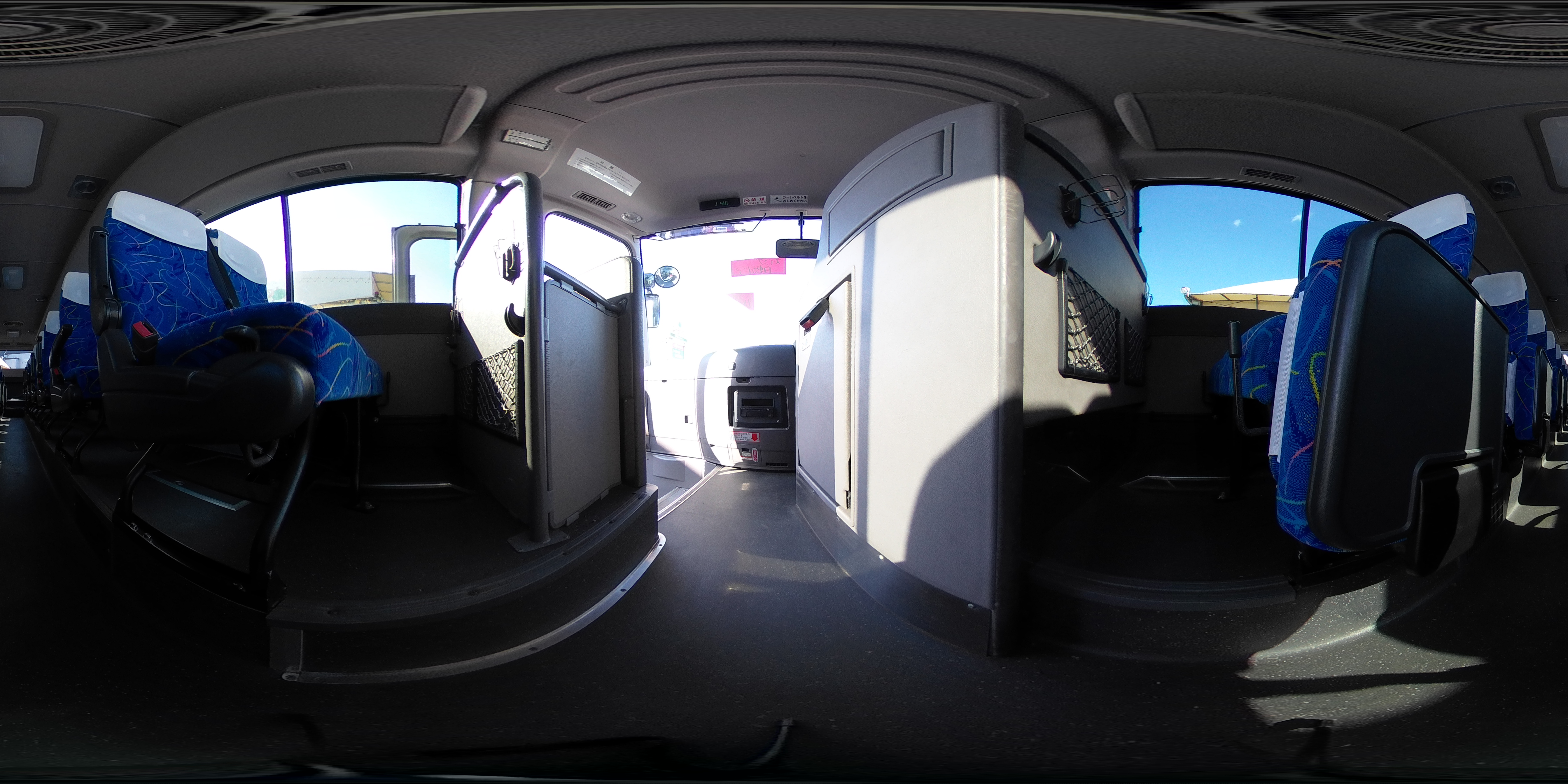 日野　メルファ　送迎バス　３９人乗り　２ドア　スイング自動ドア　モケットシート　プレヒーター　荷室スペース　小型トランク　総輪エアサス　ガイド席　オートエアコン　バックカメラ　ルームラック　アルミホイール　ＡＴ車！1