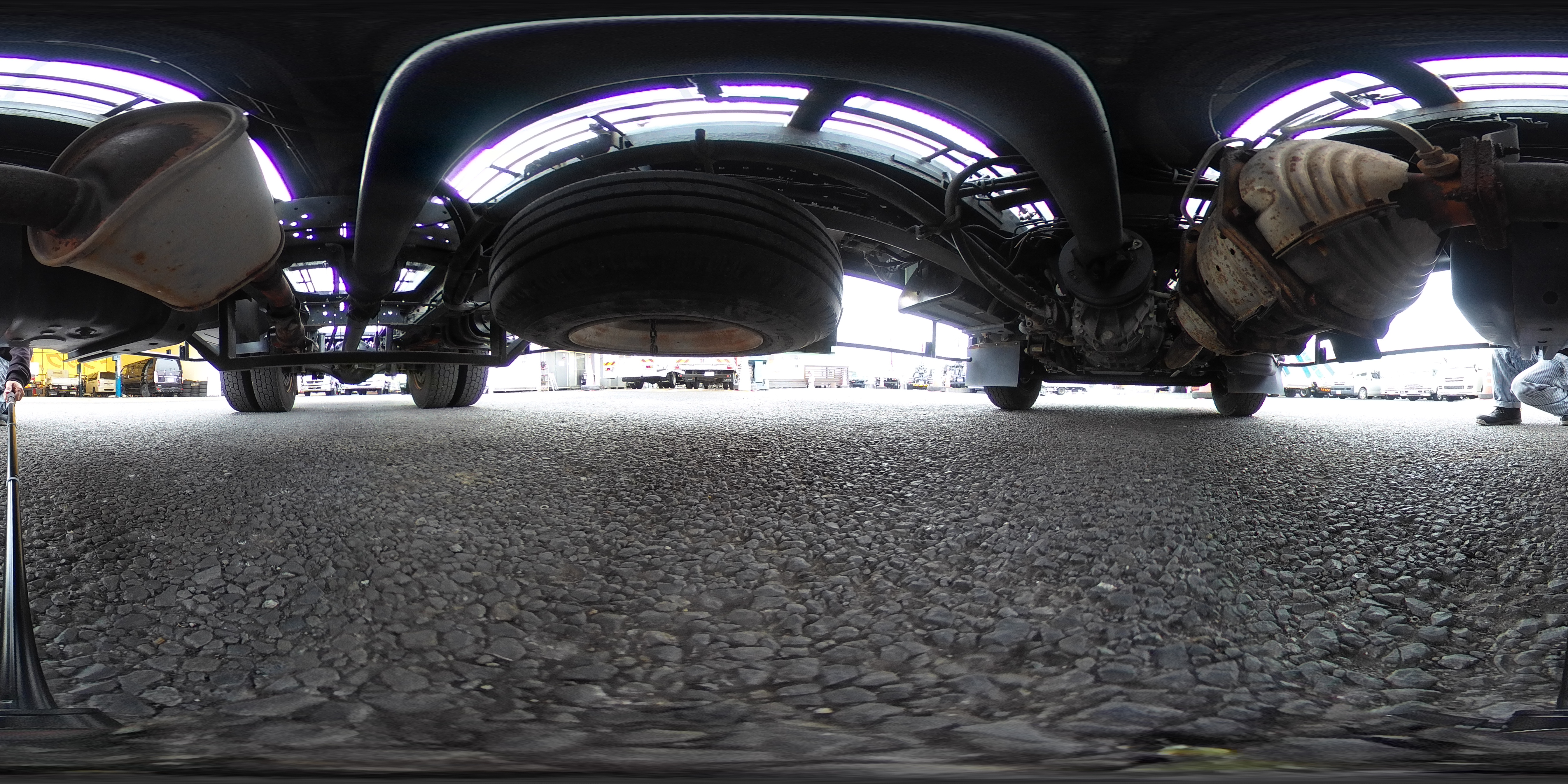 エルフ　「ワイド超ロング」　キャリアカー　２台積　花見台製　積載３６５０ｋｇ　ウインチ　油圧リアゲート　ラジコン　社外ナビ　ＥＴＣ　左電格ミラー　坂道発進補助　ＬＥＤヘッドライト　フォグランプ　メッキパーツ　ワンオーナー！６速ＭＴ！0