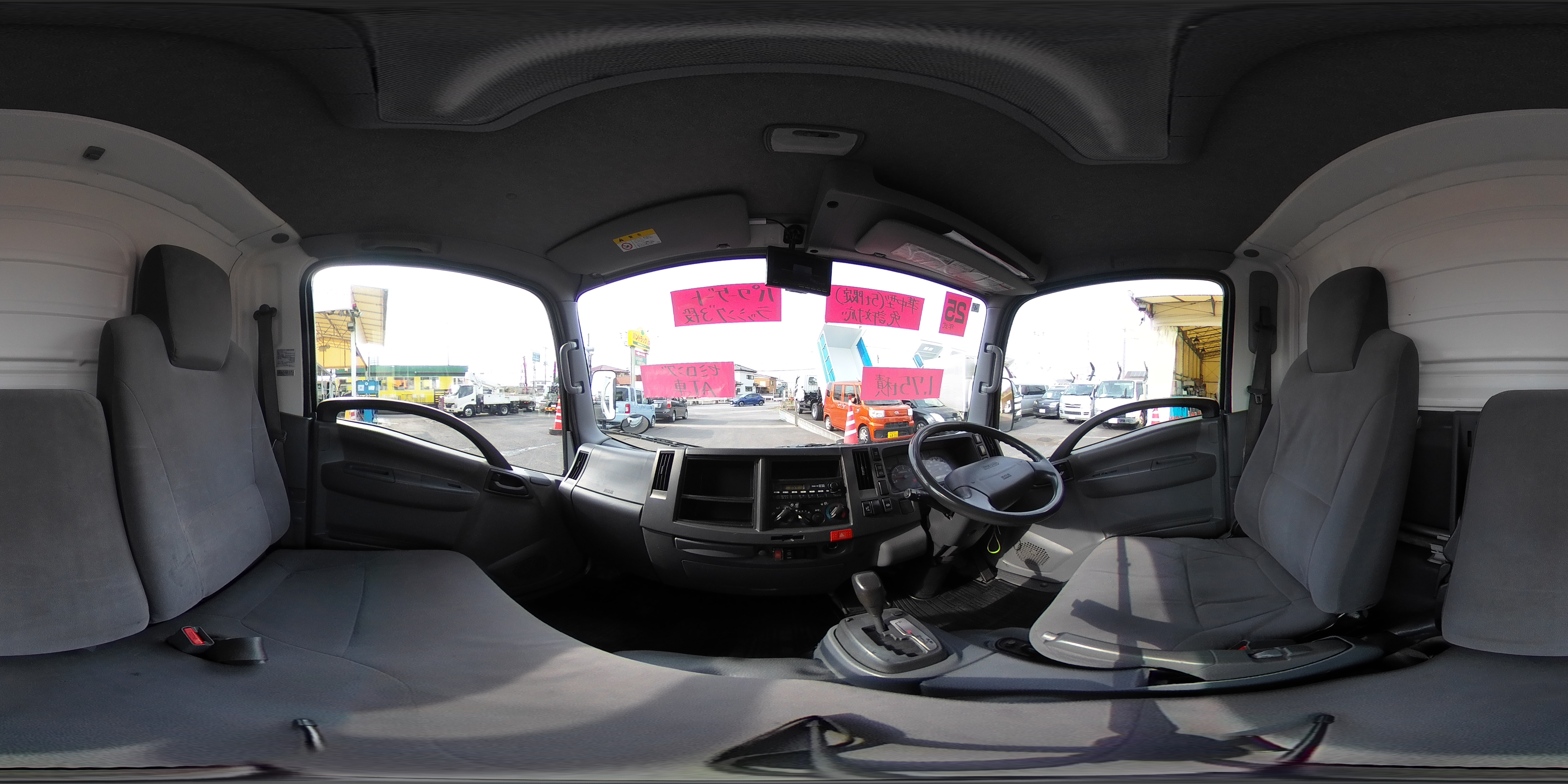 タイタン　「標準幅　セミロング」　アルミバン　積載１７５０ｋｇ　跳ね上げ式　垂直パワーゲート　ラッシング３段　バックカメラ　左電格ミラー　フォグランプ　北村製　ＡＴ車！準中型（５トン限定）免許対応！　車検「Ｒ８年４月まで！」0