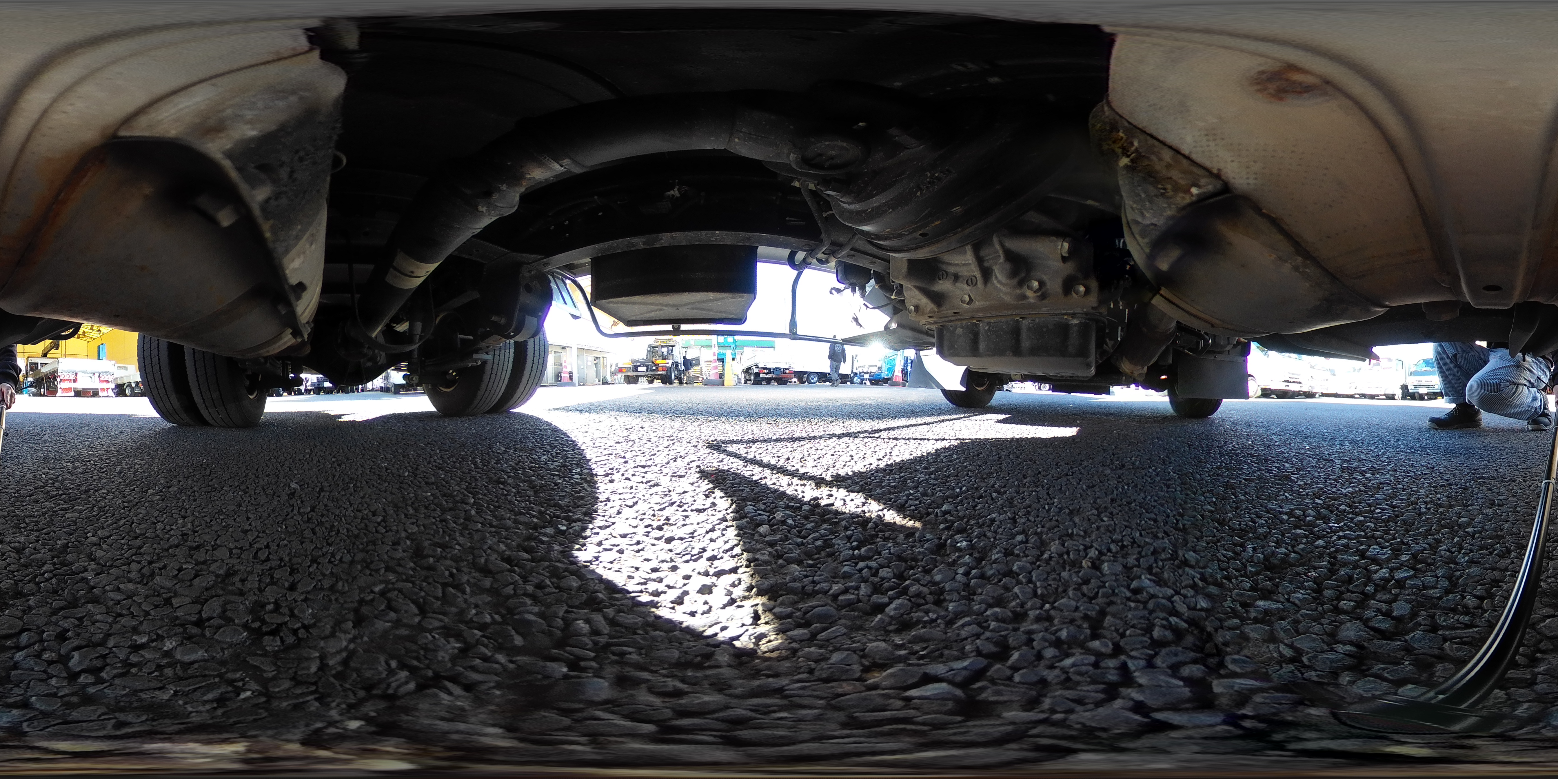 ダイナ　１０尺　アルミバン　積載２０００ｋｇ　サイドドア　ラッシング２段　床フック３対　９０度ストッパー　バックカメラ　ＥＴＣ　左電格ミラー　トヨタ車体製　ＡＴ車！1