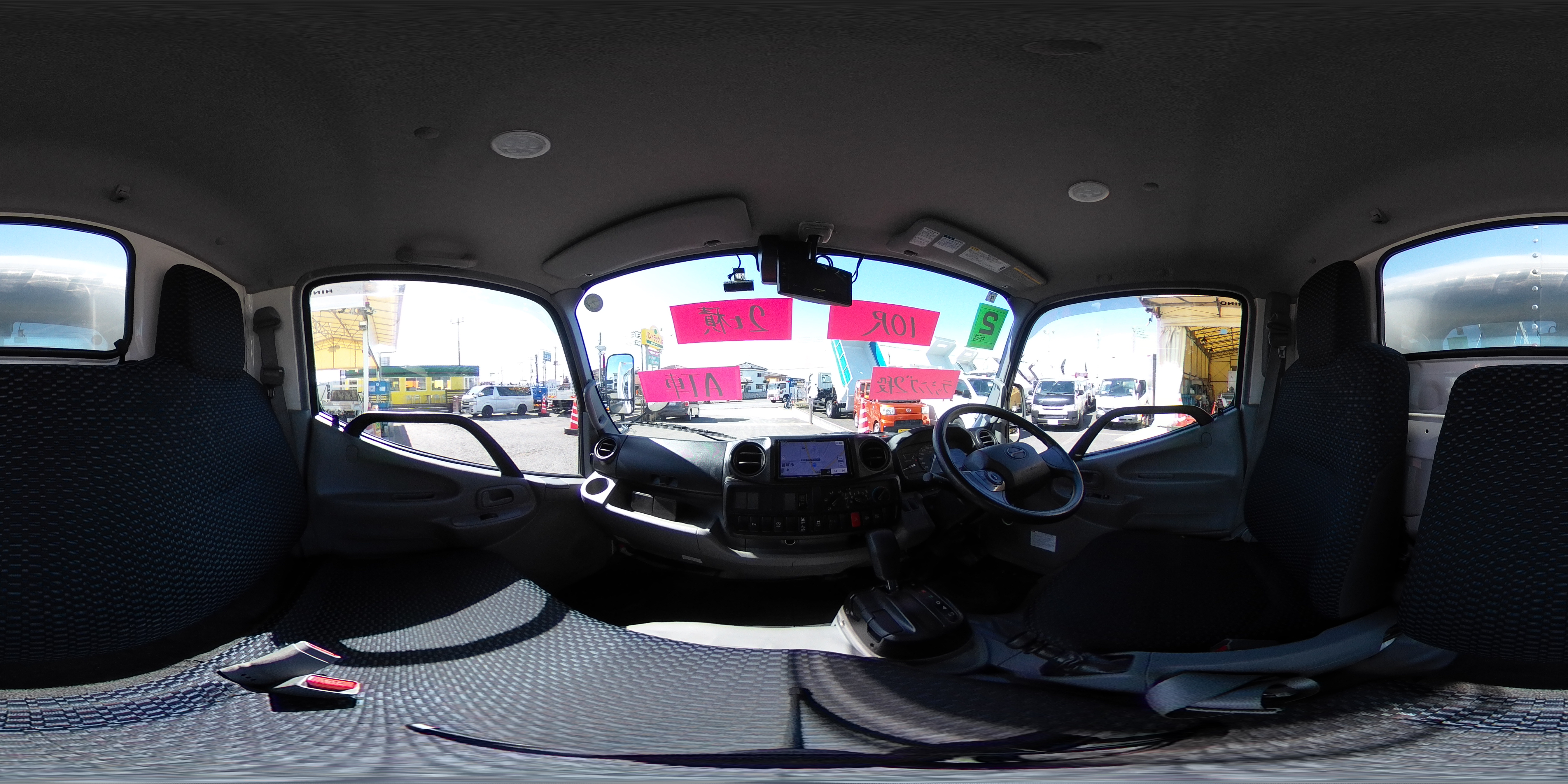 デュトロ　１０尺　アルミバン　積載２０００ｋｇ　ラッシング２段　バックカメラ　社外ナビ　ＥＴＣ　ＬＥＤヘッドライト　電動パーキングブレーキ　クリアランスソナー　全高２．８ｍ以下　９０度ストッパー　パブコ製　ＡＴ車！　AK1